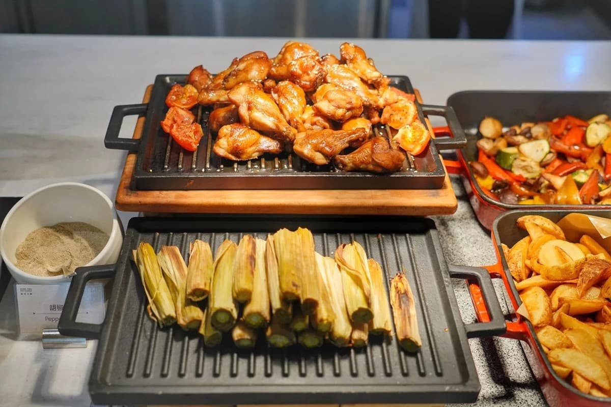 3小時任你吃到飽!台南最佛飯店早午餐7亮點,爽嗑牛肉湯、虱目魚肉燥飯 3小時任你吃到飽!台南最佛飯店早午餐7亮點,爽嗑牛肉湯、虱目魚肉燥飯