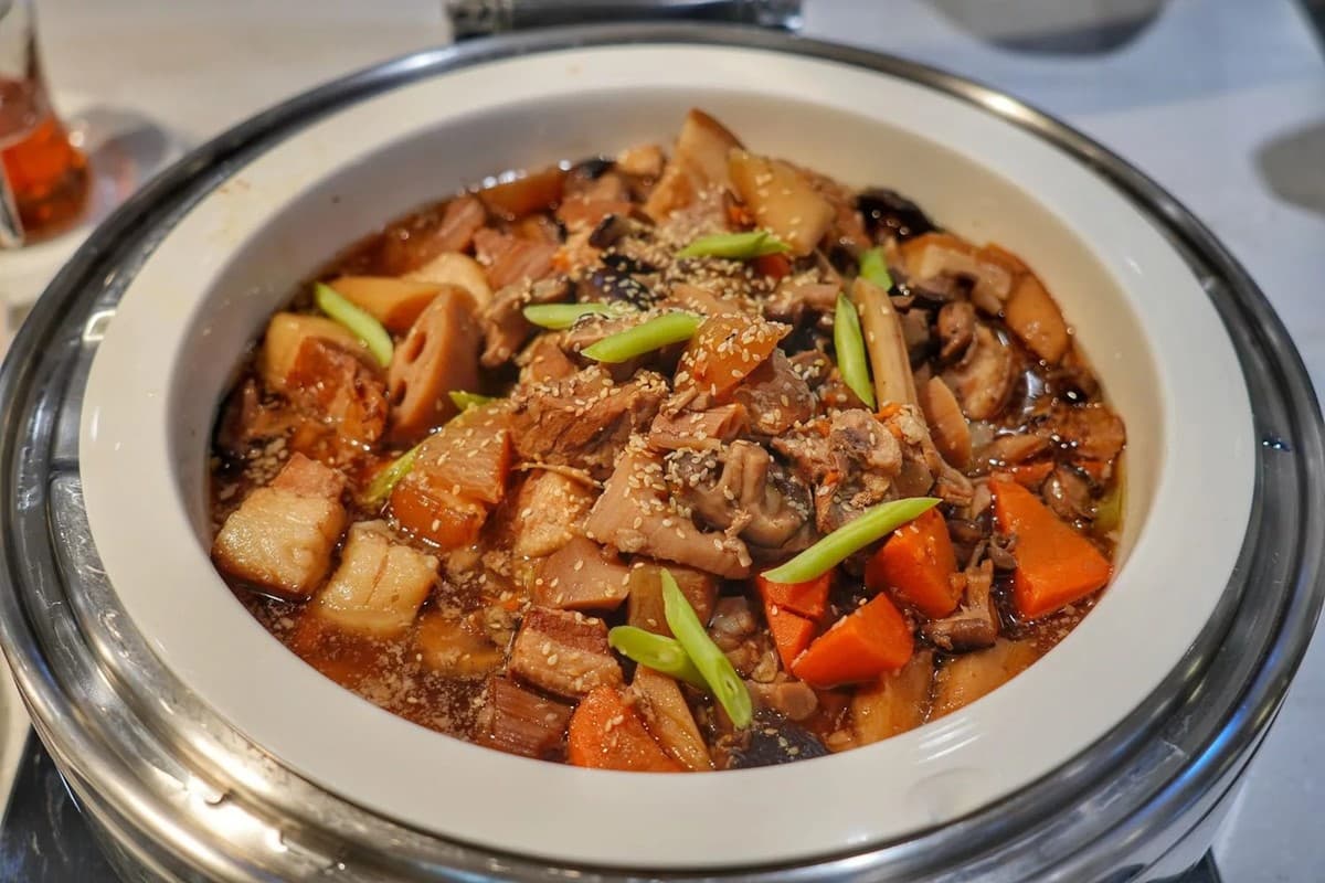 3小時任你吃到飽!台南最佛飯店早午餐7亮點,爽嗑牛肉湯、虱目魚肉燥飯 3小時任你吃到飽!台南最佛飯店早午餐7亮點,爽嗑牛肉湯、虱目魚肉燥飯