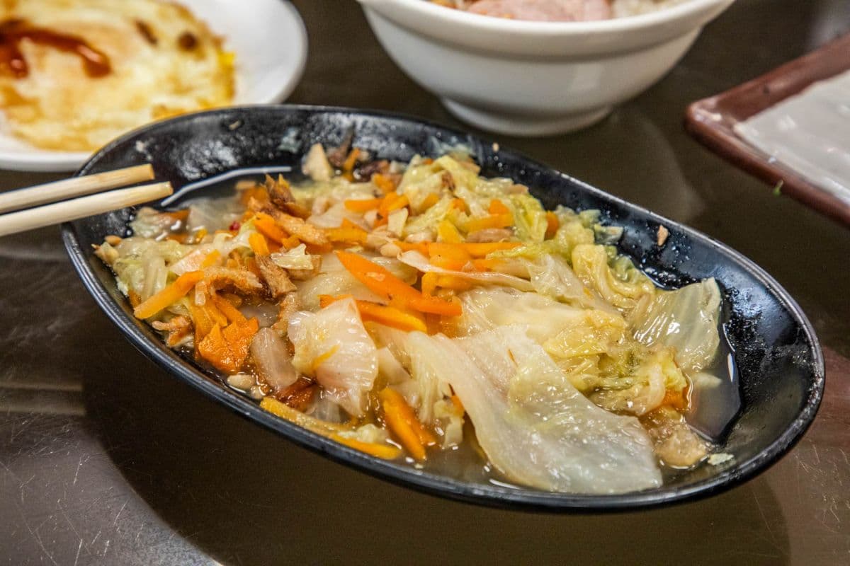 超狂人潮排到隔壁街!嘉義前3強火雞肉飯在這,半熟蛋液+雞油精華邪惡噴香 超狂人潮排到隔壁街!嘉義前3強火雞肉飯在這,半熟蛋液+雞油精華邪惡噴香