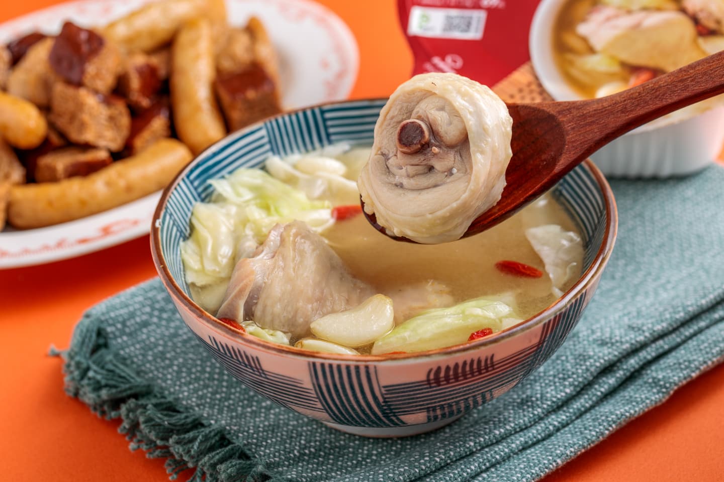 一站解鎖三大米其林!全家殿堂聯名攜手寒舍食譜,山海樓、雙月推獨家新菜單 一站解鎖三大米其林!全家殿堂聯名攜手寒舍食譜,山海樓、雙月推獨家新菜單