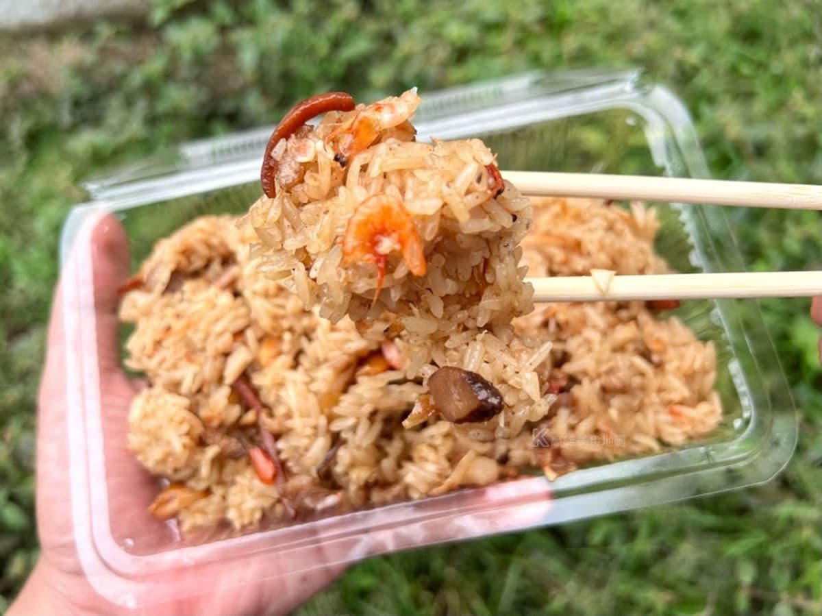 芋粿、草仔粿通通10 元!「客家米食點心」市場飄香40年,在地婆媽最愛 芋粿、草仔粿通通10 元!「客家米食點心」市場飄香40年,在地婆媽最愛