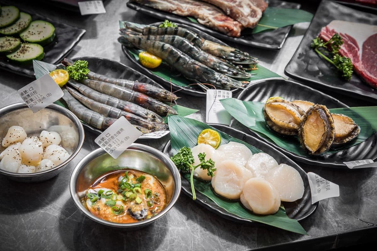 手搖飲搬進燒肉店!34款飲品喝到飽,燒肉、海鮮、日本冰棒799元無限吃 手搖飲搬進燒肉店!34款飲品喝到飽,燒肉、海鮮、日本冰棒799元無限吃