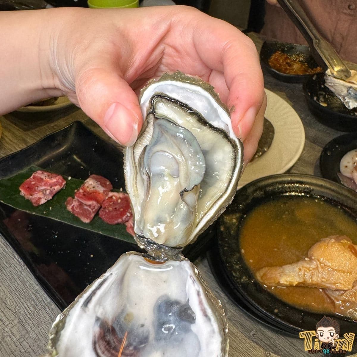 【新開店】399元烤蚵吃到飽!免費自助吧無限供應,KTV包廂爽吃燒烤+歡唱 【新開店】399元烤蚵吃到飽!免費自助吧無限供應,KTV包廂爽吃燒烤+歡唱