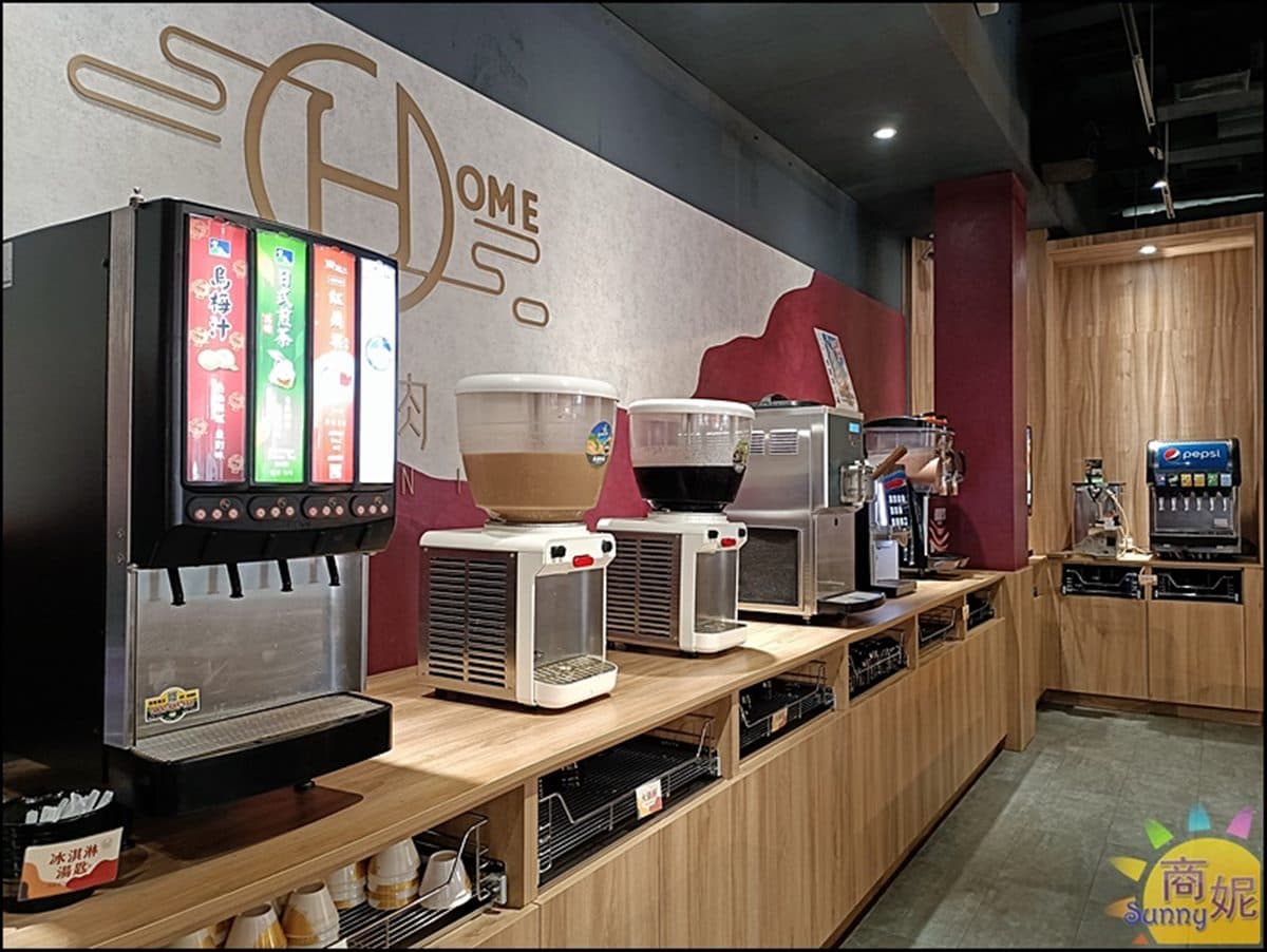 台中別只吃屋馬!4.8星「火烤兩吃」爽嗑百種食材,牛舌、和牛、生蠔無限吃 台中別只吃屋馬!4.8星「火烤兩吃」爽嗑百種食材,牛舌、和牛、生蠔無限吃