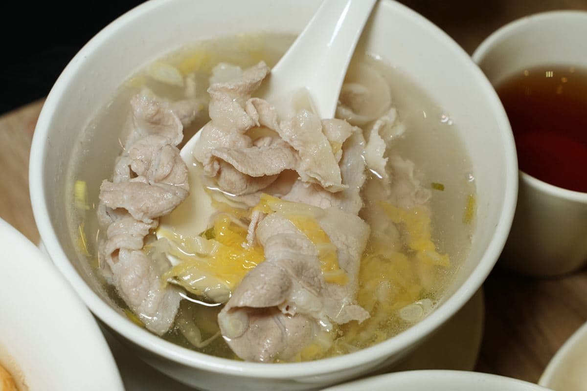 永和版「小鼎泰豐」!在地人社團暴紅,必點排骨蛋炒飯、麵類幾乎百元有找 永和版「小鼎泰豐」!在地人社團暴紅,必點排骨蛋炒飯、麵類幾乎百元有找