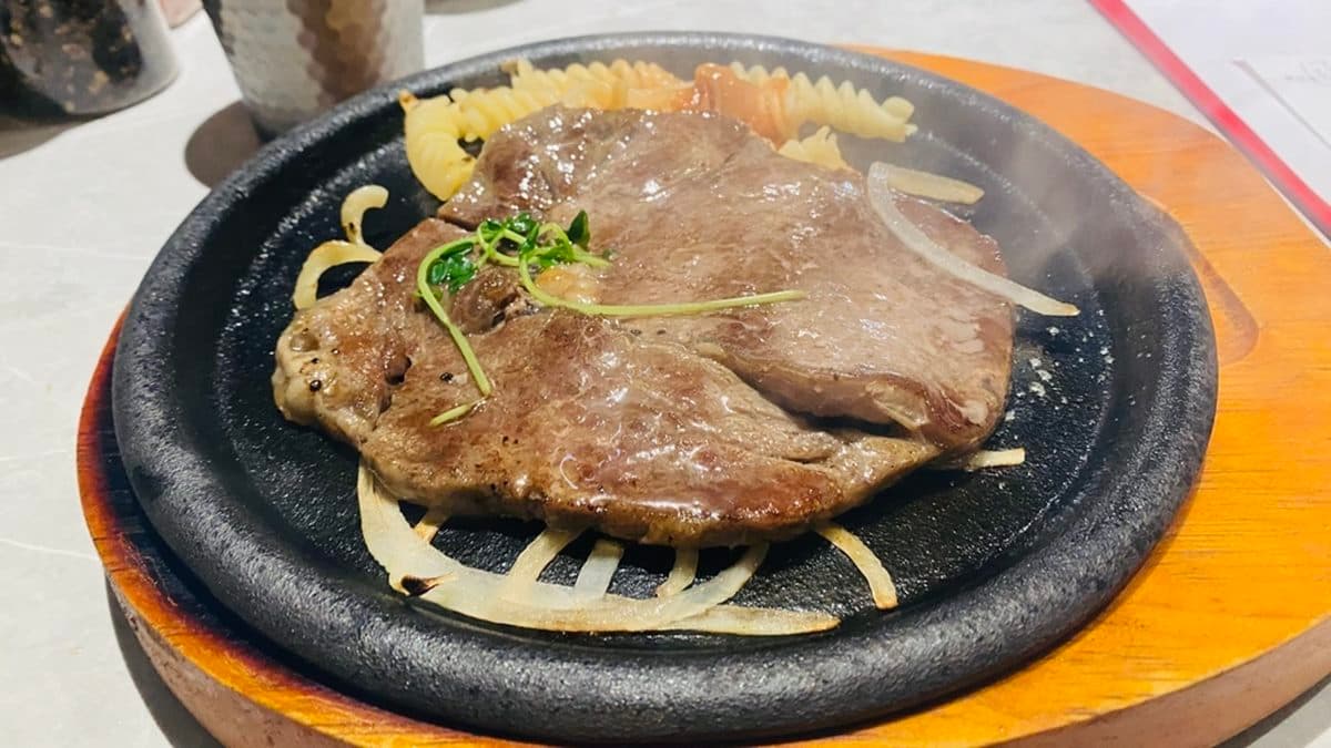 桃園最強牛排吃到飽!360元熱炒、港點百種食材無限吃,七千則好評搬家新開幕 桃園最強牛排吃到飽!360元熱炒、港點百種食材無限吃,七千則好評搬家新開幕