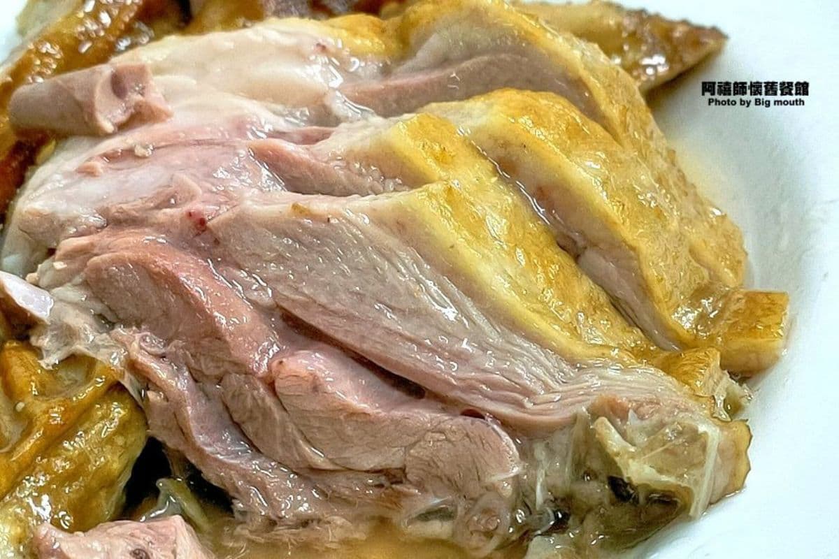 台中第一家「桶仔鵝」在這!獲頒「全台好吃鵝肉飯」第二名,甘蔗燻鵝粉嫩多汁 台中第一家「桶仔鵝」在這!獲頒「全台好吃鵝肉飯」第二名,甘蔗燻鵝粉嫩多汁