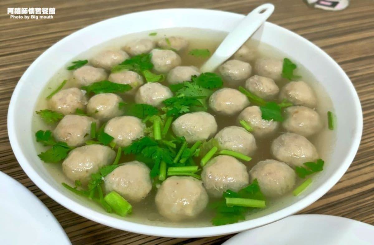台中第一家「桶仔鵝」在這!獲頒「全台好吃鵝肉飯」第二名,甘蔗燻鵝粉嫩多汁 台中第一家「桶仔鵝」在這!獲頒「全台好吃鵝肉飯」第二名,甘蔗燻鵝粉嫩多汁