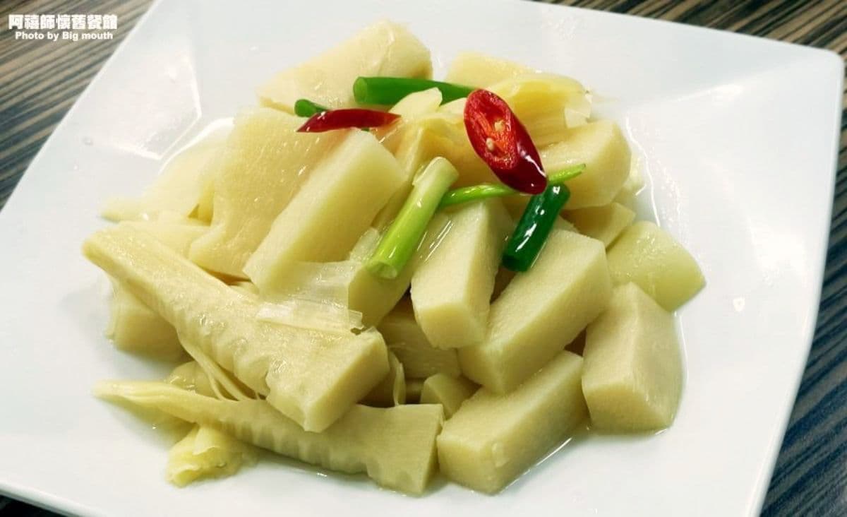 台中第一家「桶仔鵝」在這!獲頒「全台好吃鵝肉飯」第二名,甘蔗燻鵝粉嫩多汁 台中第一家「桶仔鵝」在這!獲頒「全台好吃鵝肉飯」第二名,甘蔗燻鵝粉嫩多汁