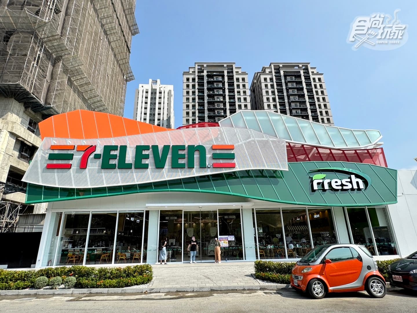 超萬能「全台最大7-11」在這!1500坪最狂商場:現煮牛肉麵、星巴克5亮點 超萬能「全台最大7-11」在這!1500坪最狂商場:現煮牛肉麵、星巴克5亮點