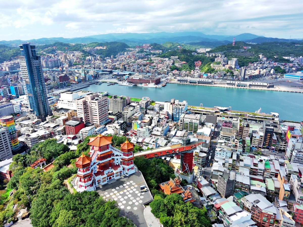 基隆「全新景觀塔」試營運免費逛!6大亮點:20秒登頂賞海景、高空景觀書店 基隆「全新景觀塔」試營運免費逛!6大亮點:20秒登頂賞海景、高空景觀書店