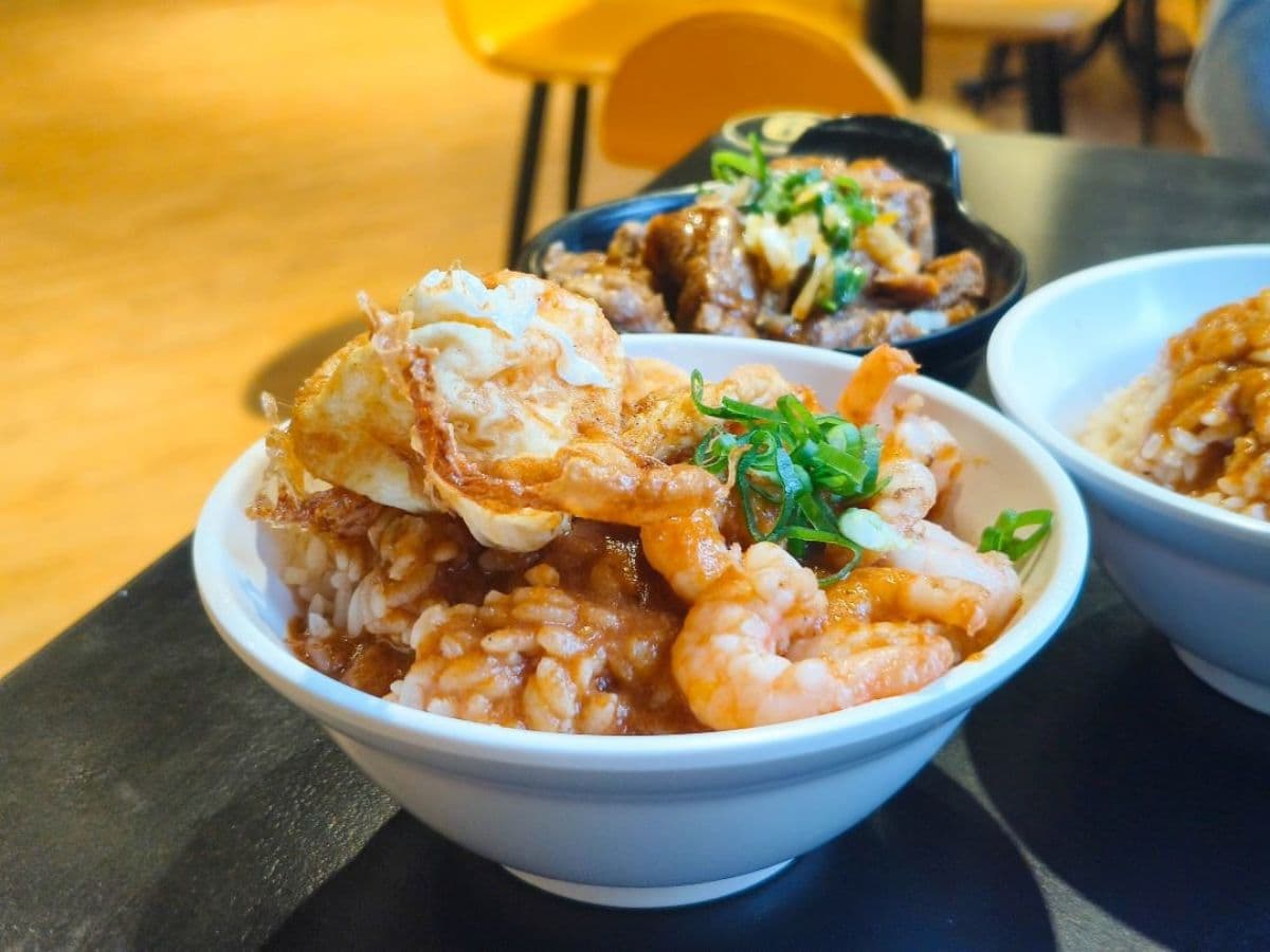 台北也有「銷魂蝦仁飯」!老饕激推必加半熟蛋,蝦醬精華拌飯入口噴香 台北也有「銷魂蝦仁飯」!老饕激推必加半熟蛋,蝦醬精華拌飯入口噴香