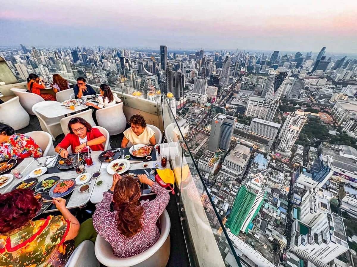 81樓自助餐吃到飽!內用區700元豪華海鮮無限吃,再賞夕陽+夜晚無死角美景 81樓自助餐吃到飽!內用區700元豪華海鮮無限吃,再賞夕陽+夜晚無死角美景