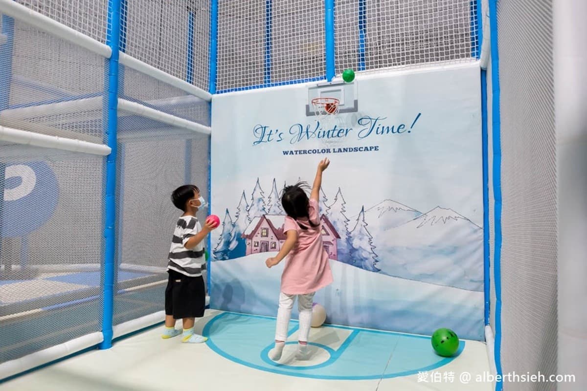 200元免設備玩滑雪!南部首座「隱藏版雪樂園」地點曝光,門票省錢撇步公開 200元免設備玩滑雪!南部首座「隱藏版雪樂園」地點曝光,門票省錢撇步公開