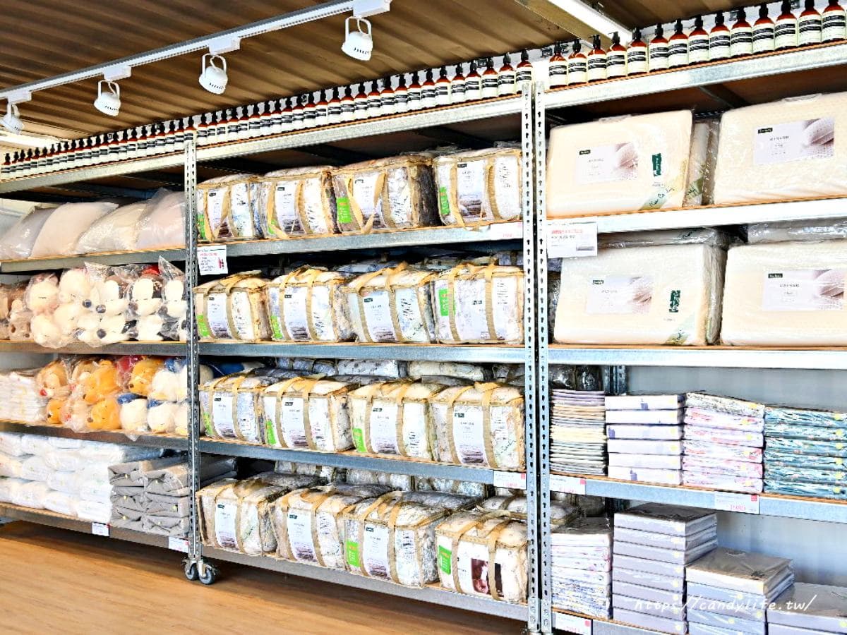 全球最大「寢具文創園區」破千坪超好逛!上萬款寢具、迪士尼娃娃買到失心瘋 全球最大「寢具文創園區」破千坪超好逛!上萬款寢具、迪士尼娃娃買到失心瘋
