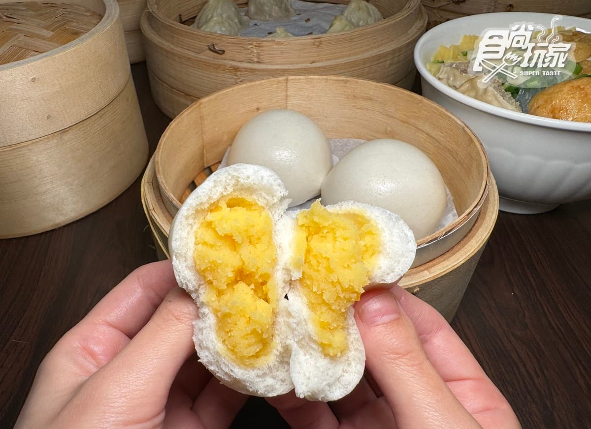 平價版鼎泰豐!巨無霸「小籠湯包」皮薄秒爆汁,10大必點、隱藏吃法一次看 平價版鼎泰豐!巨無霸「小籠湯包」皮薄秒爆汁,10大必點、隱藏吃法一次看