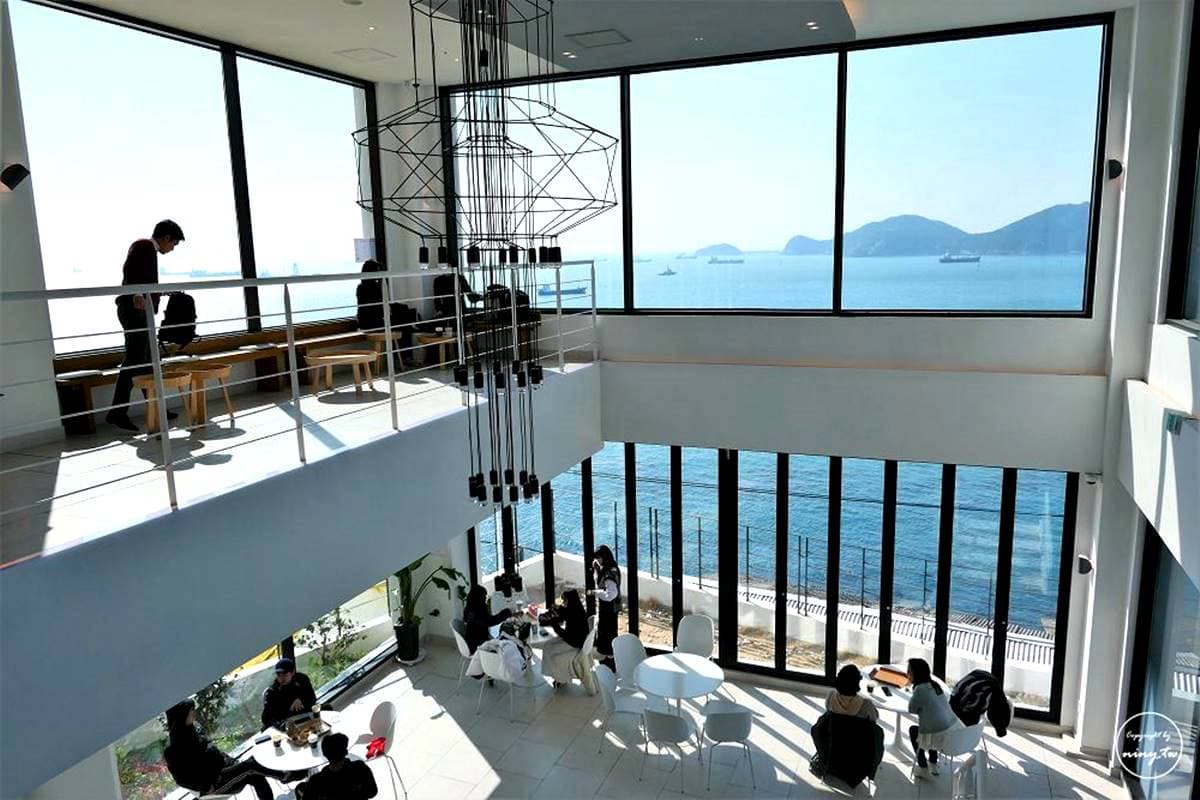 360度無死角海景!面海第一排「玻璃屋咖啡廳」,絕美露臺將南港大橋收眼底 360度無死角海景!面海第一排「玻璃屋咖啡廳」,絕美露臺將南港大橋收眼底