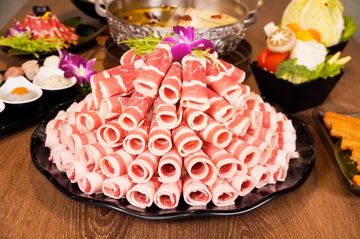 身分證「1、2、5、0」任2碼!巨大帆立貝、鮭魚吃到飽,加碼幾歲送幾片牛肉 身分證「1、2、5、0」任2碼!巨大帆立貝、鮭魚吃到飽,加碼幾歲送幾片牛肉