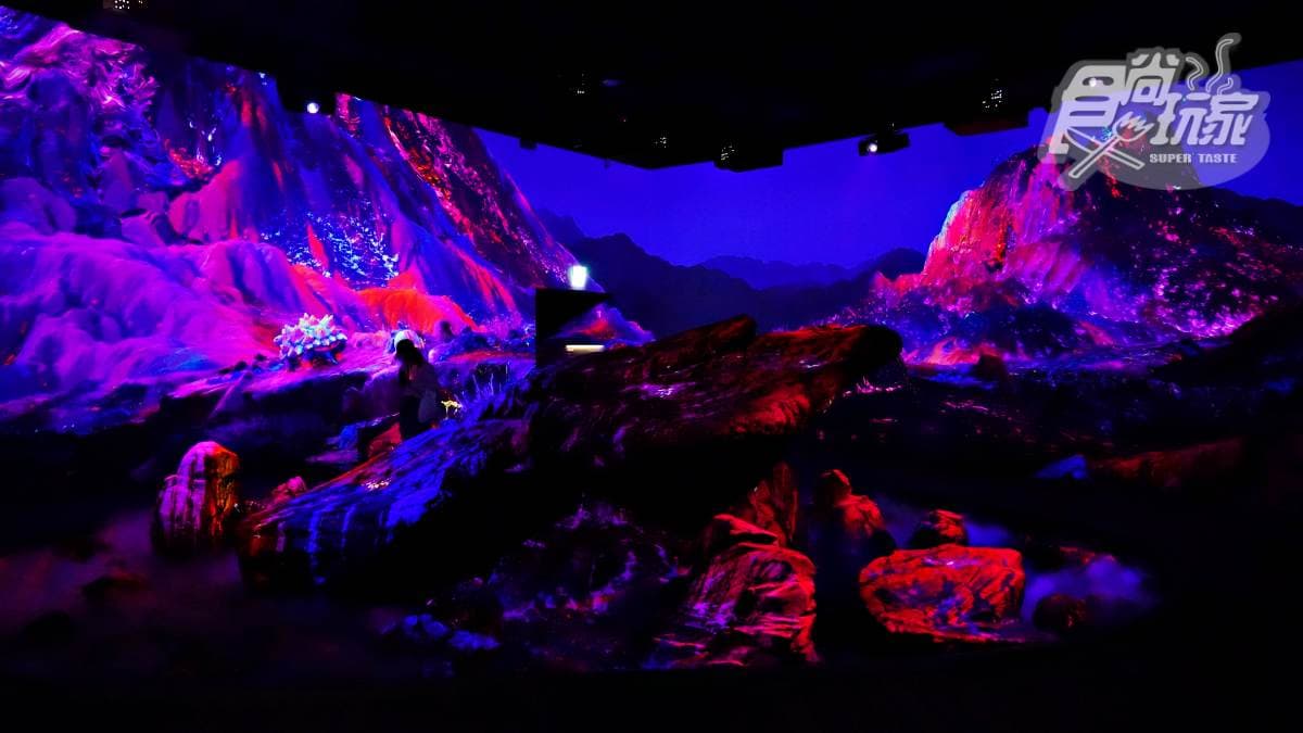 開箱全球最大「太空沉浸式展覽」!占地6000坪逛到腿軟,18展間媲美teamLab 開箱全球最大「太空沉浸式展覽」!占地6000坪逛到腿軟,18展間媲美teamLab