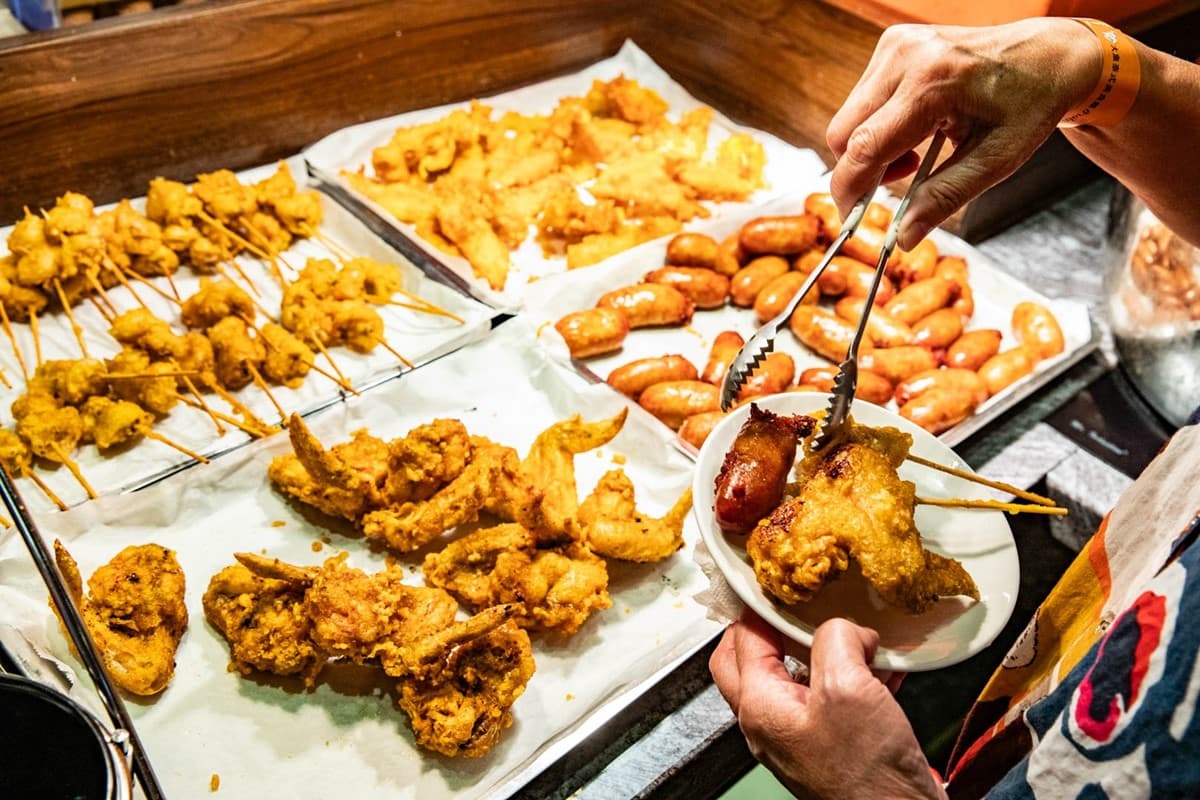 桃園最強「泰式燒烤吃到飽」!上百種食材無限拿,道地泰料泰國人都說好吃 桃園最強「泰式燒烤吃到飽」!上百種食材無限拿,道地泰料泰國人都說好吃
