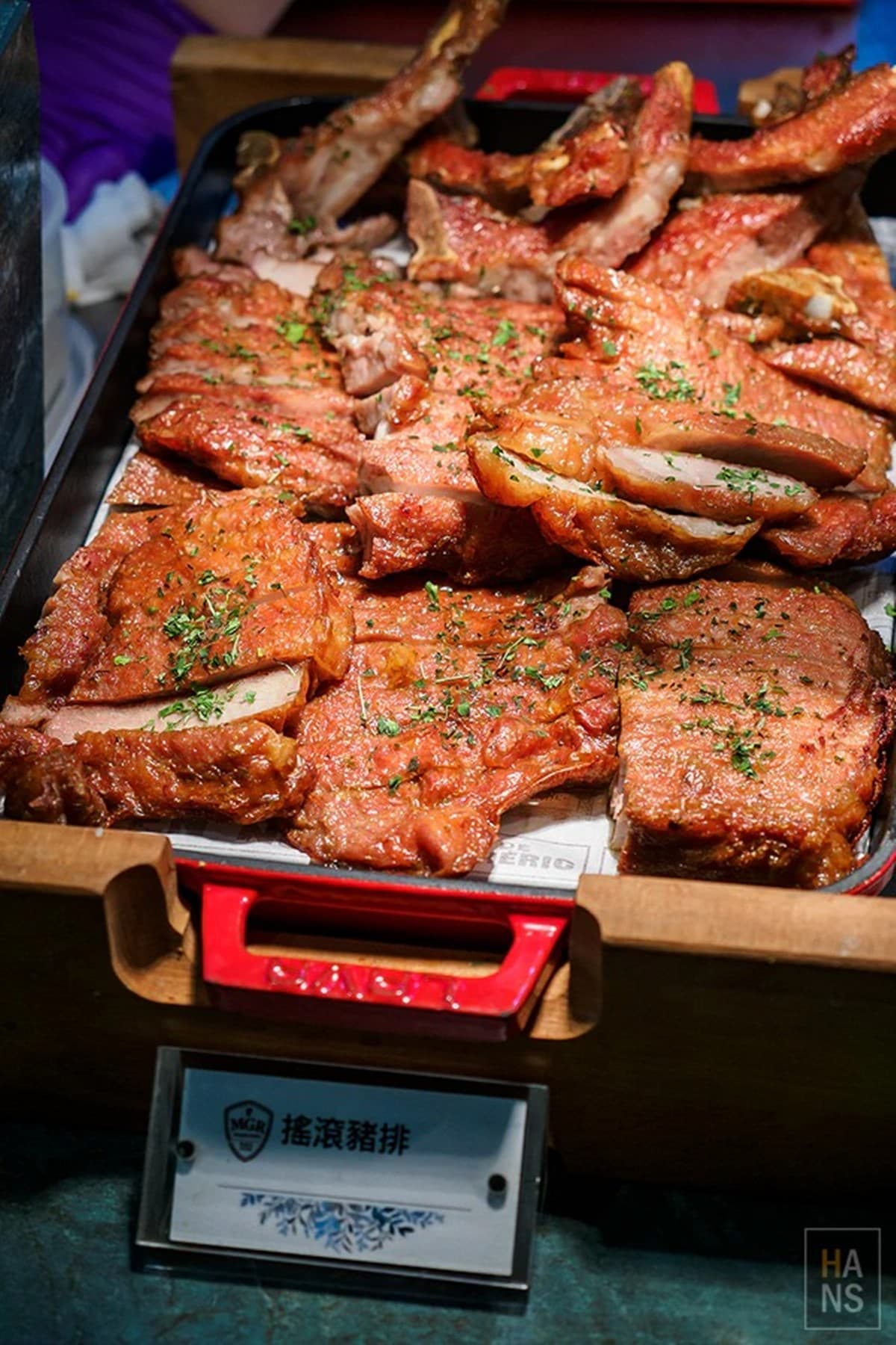 林口最豪華吃到飽!鮑魚、生蠔、牛排高檔食材任你吃,還有生啤酒無限暢飲 林口最豪華吃到飽!鮑魚、生蠔、牛排高檔食材任你吃,還有生啤酒無限暢飲