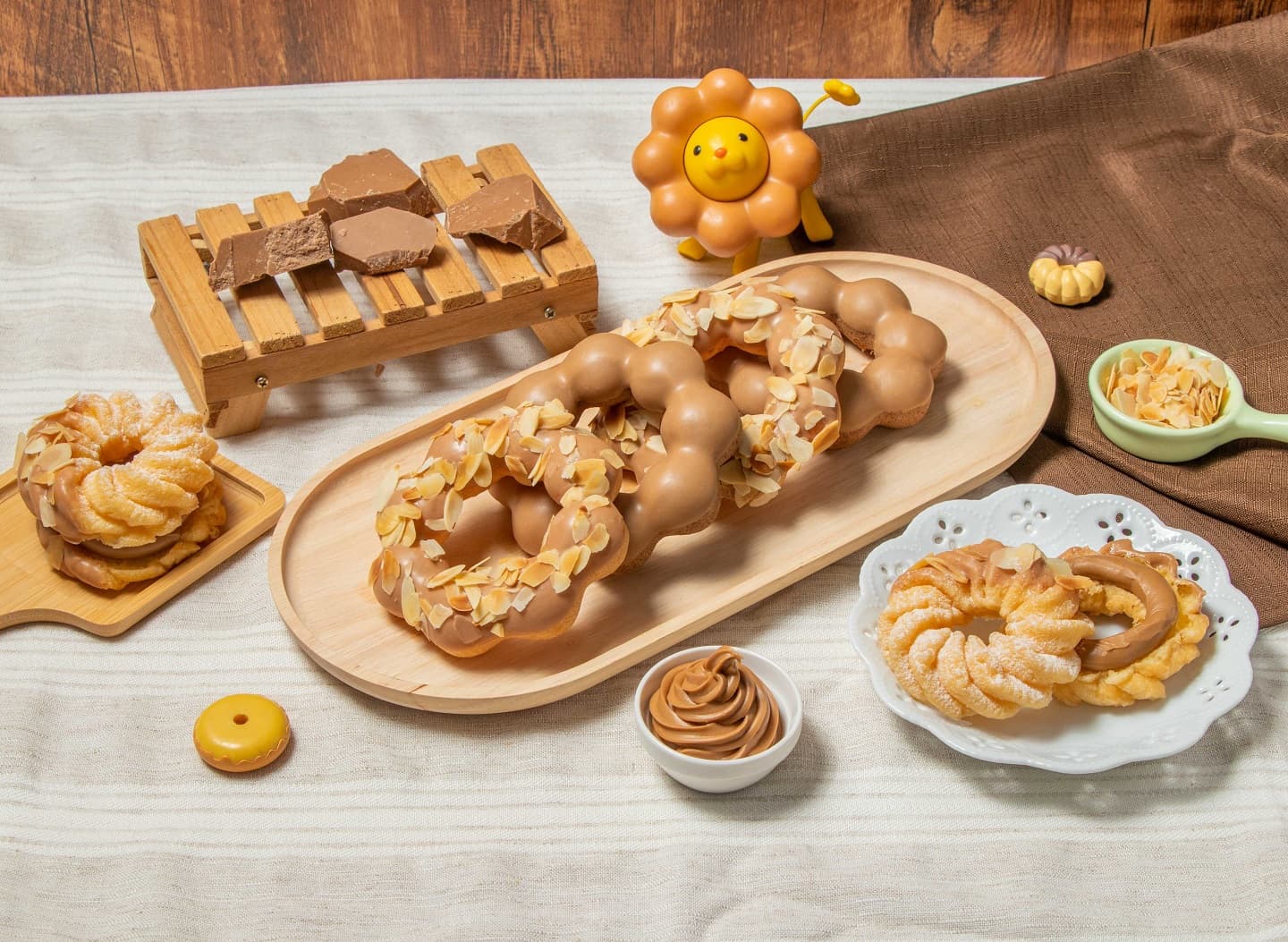 伊布甜甜圈首登場!Mister Donutx寶可夢買6送3,皮卡大抱枕3周邊萌翻 伊布甜甜圈首登場!Mister Donutx寶可夢買6送3,皮卡大抱枕3周邊萌翻
