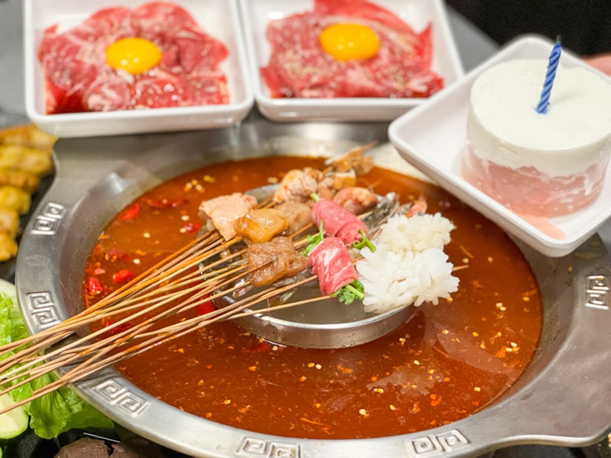 199元火鍋吃到飽!「高CP值串串香」超過百款鍋物+鮮蔬任吃,串串最低6元 199元火鍋吃到飽!「高CP值串串香」超過百款鍋物+鮮蔬任吃,串串最低6元