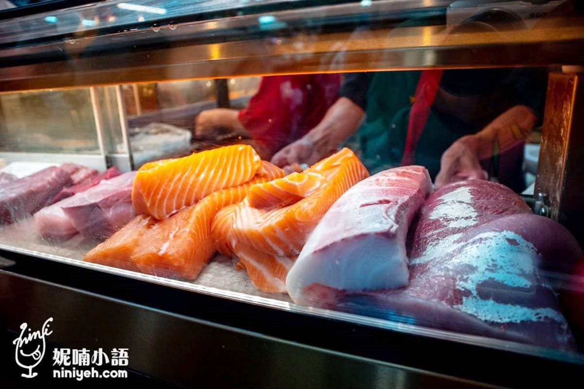 免費「滿料味噌湯」喝到飽!台北人瘋排隊「厚切生魚片」,擠爆市場平價日料 免費「滿料味噌湯」喝到飽!台北人瘋排隊「厚切生魚片」,擠爆市場平價日料