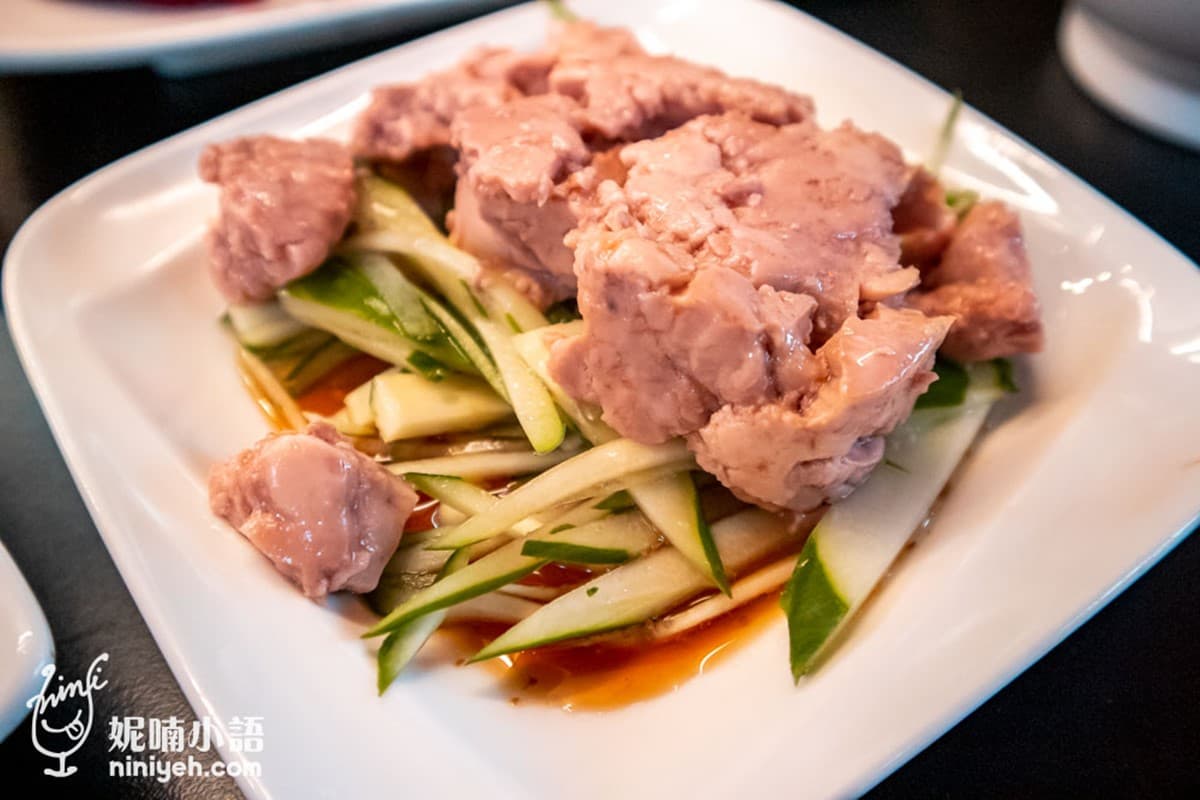免費「滿料味噌湯」喝到飽!台北人瘋排隊「厚切生魚片」,擠爆市場平價日料 免費「滿料味噌湯」喝到飽!台北人瘋排隊「厚切生魚片」,擠爆市場平價日料