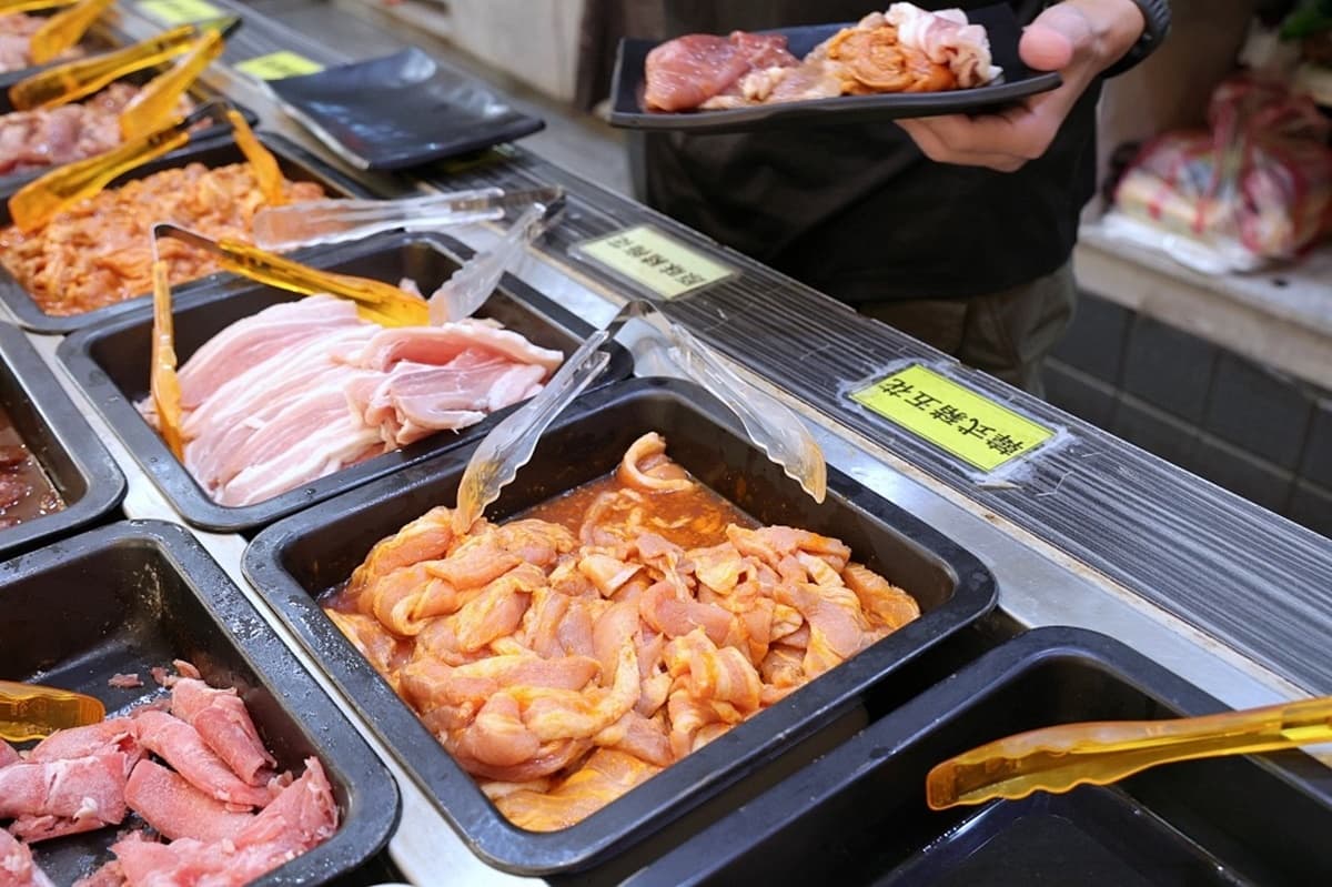 369元韓式烤肉吃到飽!10種肉品、20款小菜無限嗑,還有炸雞+海鮮粥任吃 369元韓式烤肉吃到飽!10種肉品、20款小菜無限嗑,還有炸雞+海鮮粥任吃