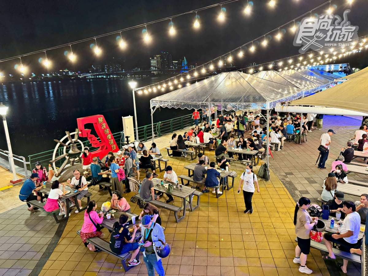 台北最新「關渡碼頭貨櫃市集」!一站爽吃14家異國美食,配河岸風光超Chill 台北最新「關渡碼頭貨櫃市集」!一站爽吃14家異國美食,配河岸風光超Chill