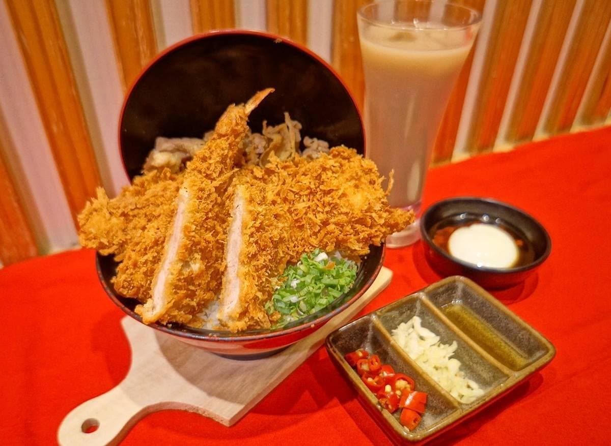 1元爽嗑抹茶聖代!超狂日料推「抹茶起司豬排」,內用免費續味噌湯、加飯 1元爽嗑抹茶聖代!超狂日料推「抹茶起司豬排」,內用免費續味噌湯、加飯