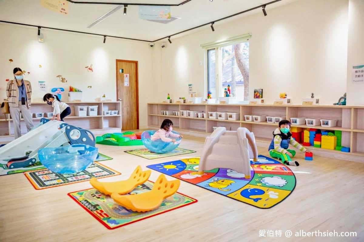 桃園「隱藏版親子圖書館」免費玩到飽!600組積木、AR繪圖,假日就來這放電 桃園景點「室內親子」去處,推薦桃園兒童玩具圖書館。免費玩到飽!