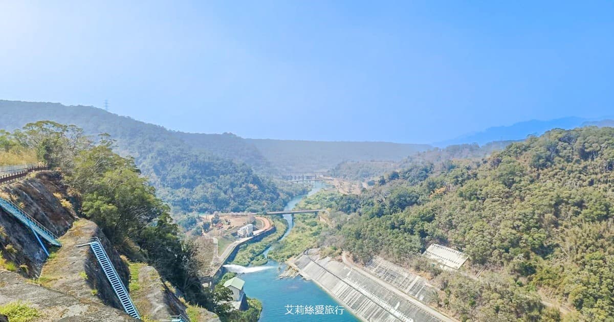 苗栗新「懶人露營車」開箱!3000坪草地、充氣滑梯小孩玩瘋,順遊行程一次看 苗栗新「懶人露營車」開箱!3000坪草地、充氣滑梯小孩玩瘋,順遊行程一次看