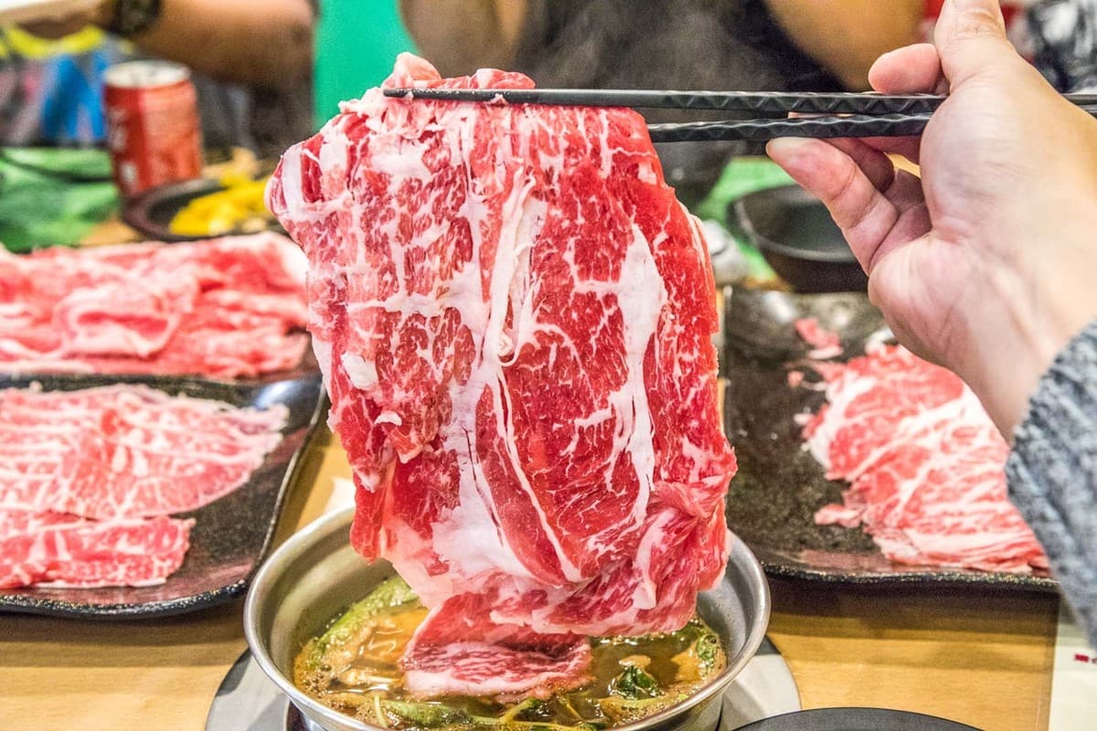 499元CP值爆表!台北佛系「火鍋吃到飽」藏這,多種海鮮、茶碗蒸、手卷任吃 499元CP值爆表!台北佛系「火鍋吃到飽」藏這,多種海鮮、茶碗蒸、手卷任吃