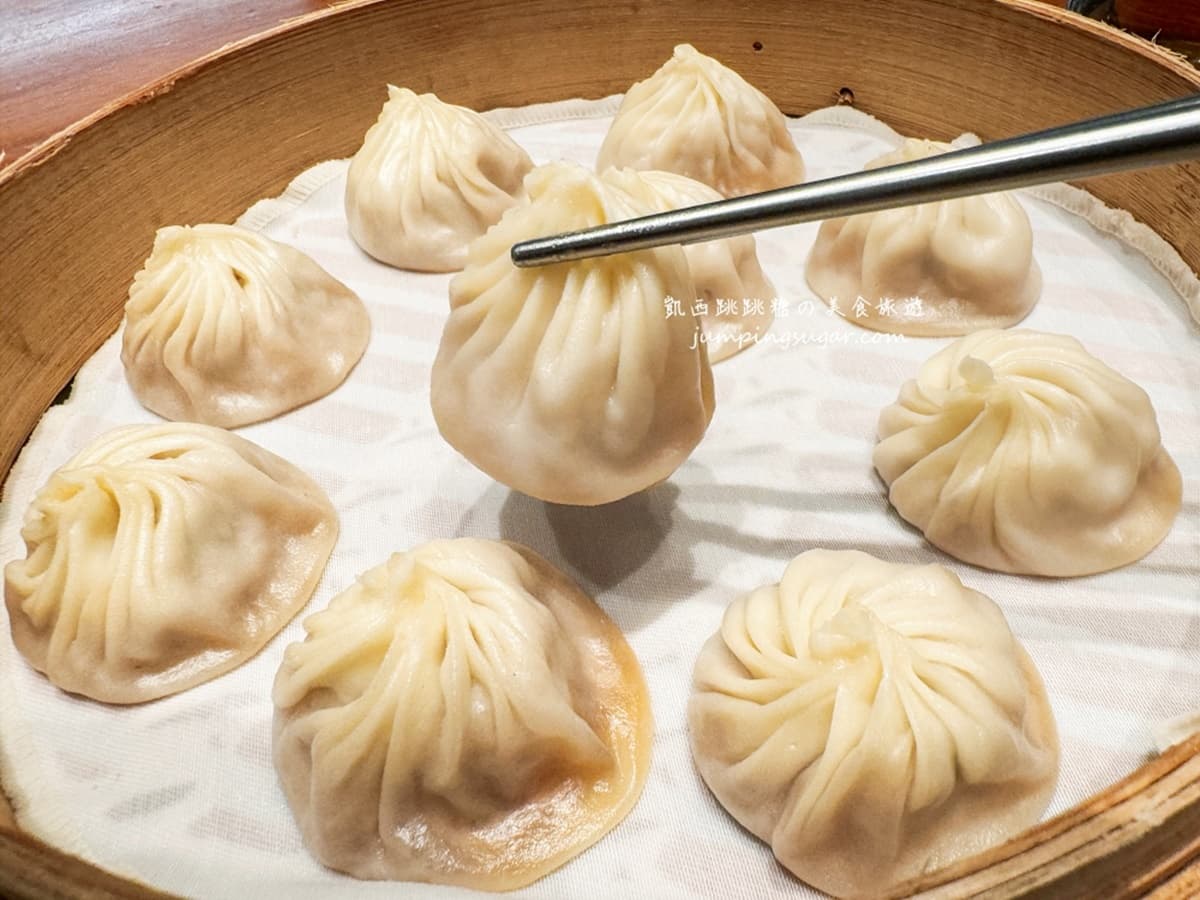 鼎泰豐要漲價了!「小籠包」1顆最貴100元、招牌炒飯衝破300元,超過150款調漲 鼎泰豐要漲價了!「小籠包」1顆最貴100元、招牌炒飯衝破300元,超過150款調漲