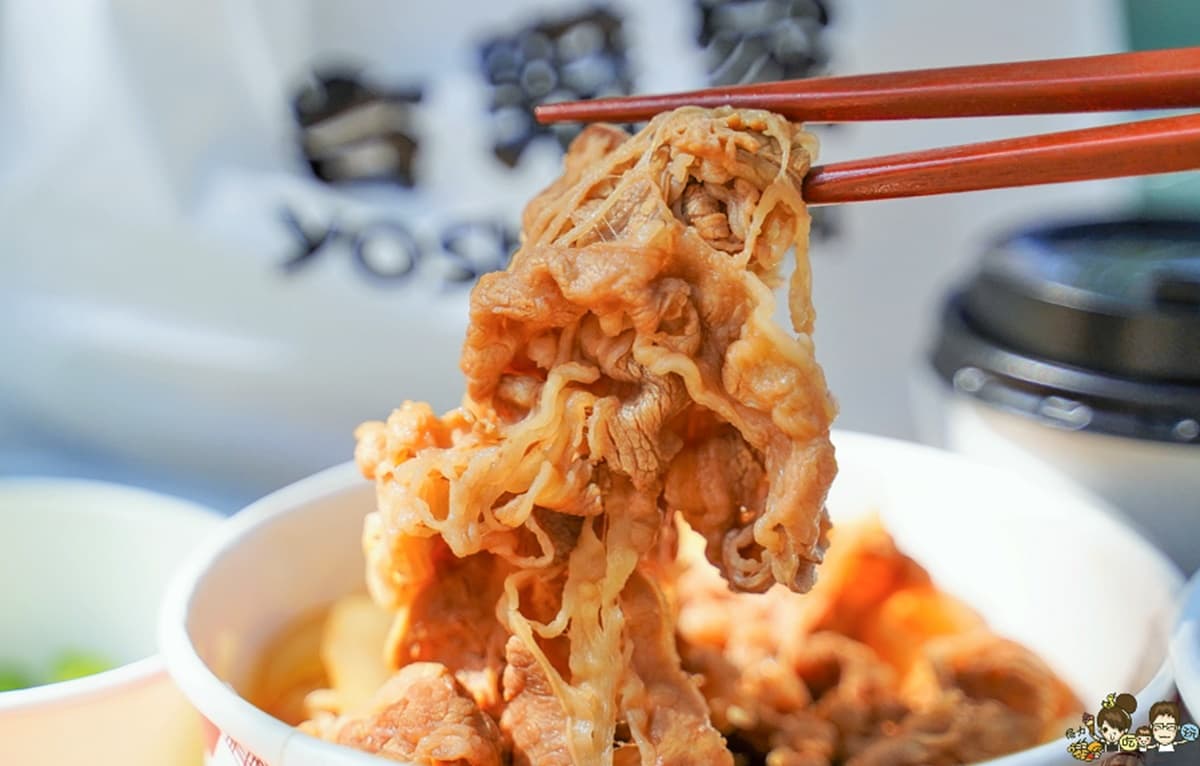 快拿證件出來!吉野家「牛丼+巧克力鬆餅」只要100元,還有3款夯品買一送一 快拿證件出來!吉野家「牛丼+巧克力鬆餅」只要100元,還有3款夯品買一送一
