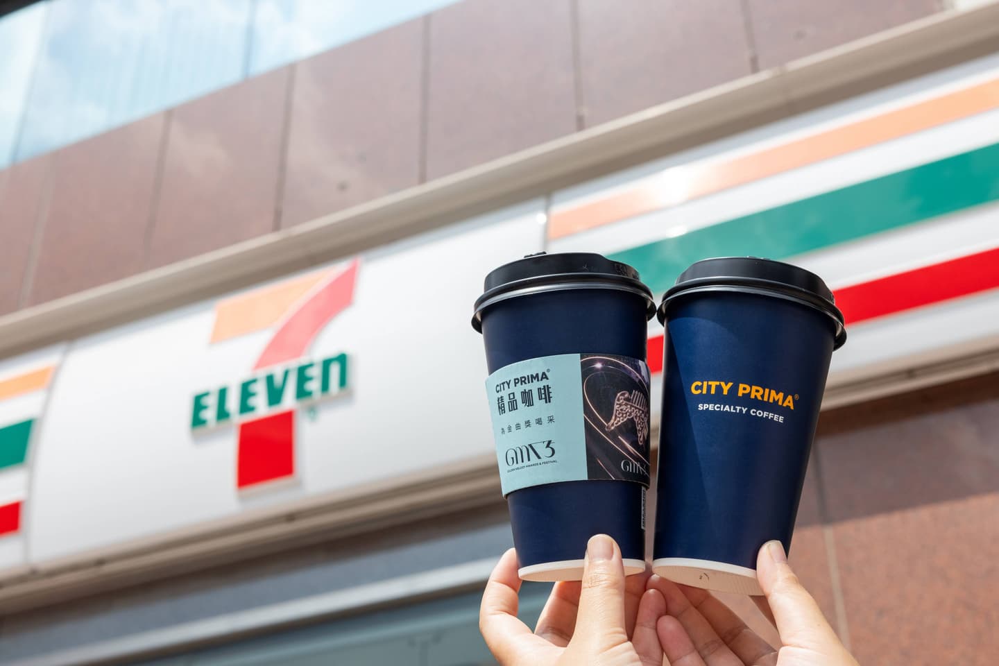 全家霜淇淋買一送一、咖啡10元!2超商週末夏至優惠,7-11精品咖啡2杯119元 全家霜淇淋買一送一、咖啡10元!2超商週末夏至優惠,7-11精品咖啡2杯119元