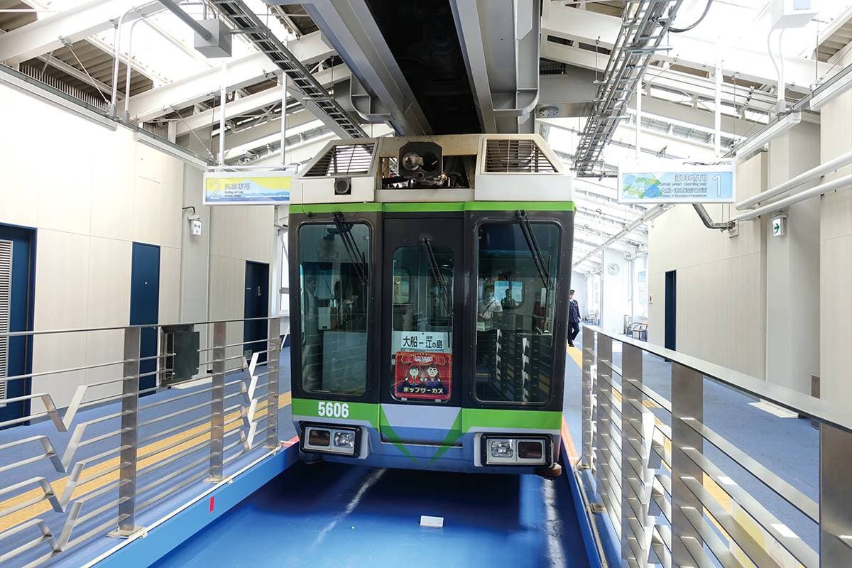 懼高症勿試!日本「懸掛倒吊列車」超刺激,每小時75公里根本雲霄飛車 懼高症勿試!日本「懸掛倒吊列車」超刺激,每小時75公里根本雲霄飛車
