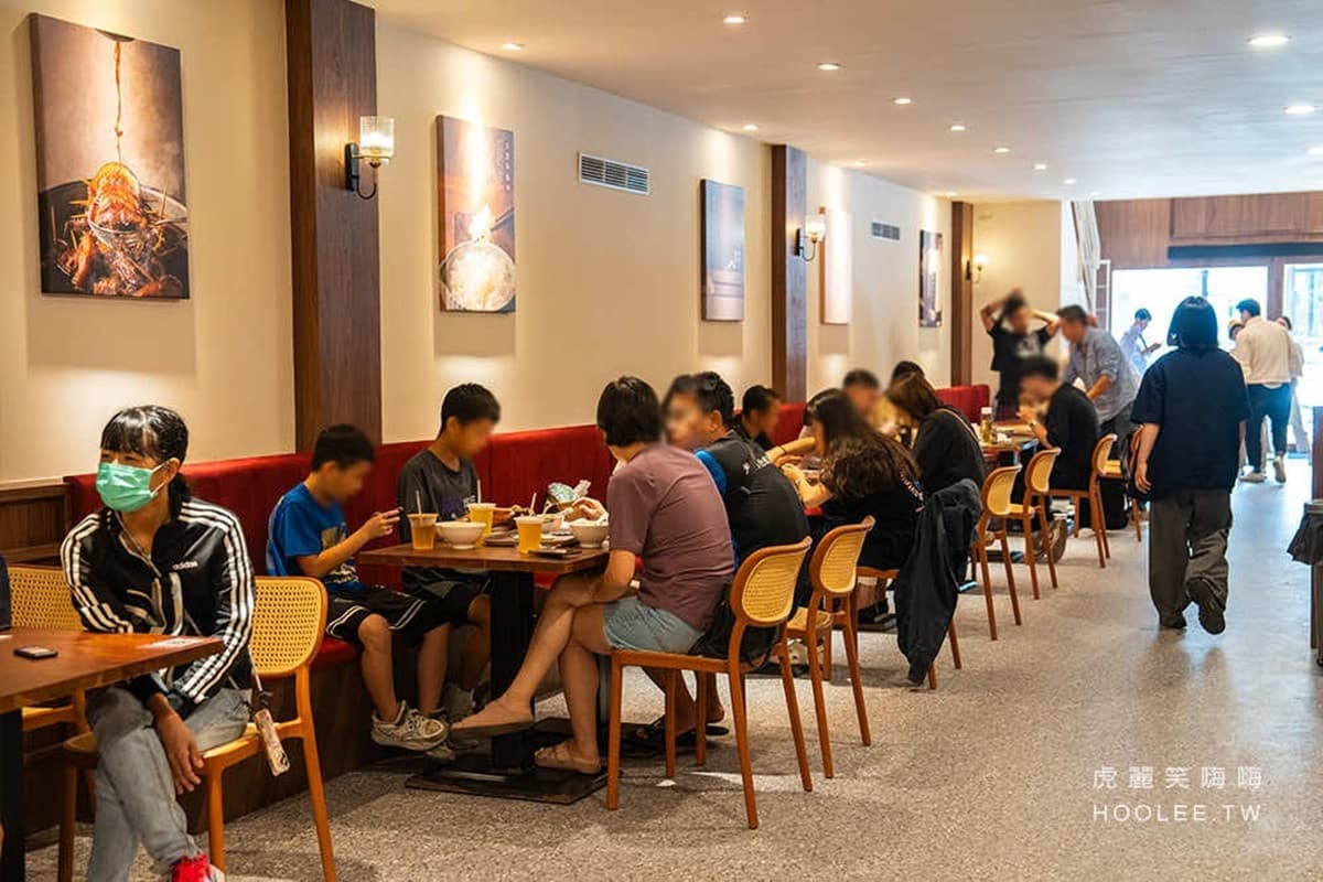 「全台最美肉燥飯」在高雄!麻辣肉燥+半熟蛋太銷魂,滑嫩蒸蛋湯激推必點 「全台最美肉燥飯」在高雄!麻辣肉燥+半熟蛋太銷魂,滑嫩蒸蛋湯激推必點