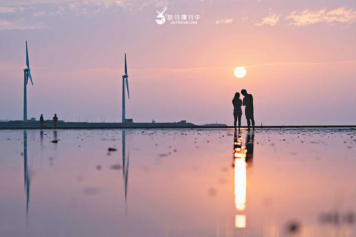 2024台中高美濕地一日遊!潮汐時間、交通方式、10家人氣美食 台中一日遊景點必衝「高美濕地」,這裡有最美夕陽。