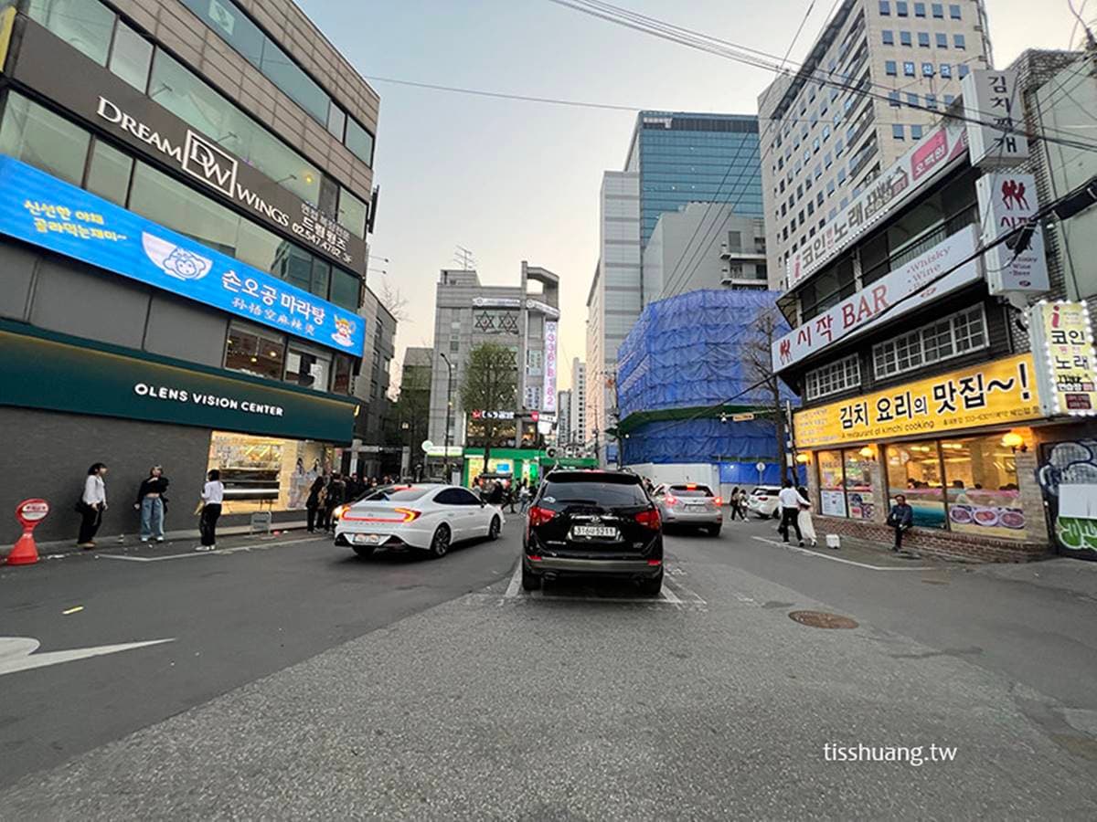 免稅還有國際配送!首爾「零食專賣店」8款必買:BLACKPINK限定餅乾、樂天軟糖 免稅還有國際配送!首爾「零食專賣店」8款必買:BLACKPINK限定餅乾、樂天軟糖