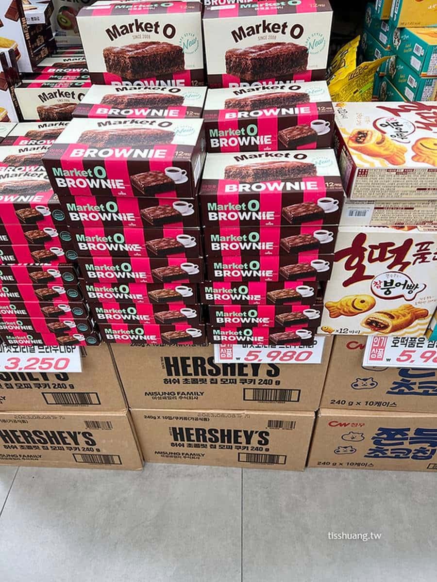 免稅還有國際配送!首爾「零食專賣店」8款必買:BLACKPINK限定餅乾、樂天軟糖 免稅還有國際配送!首爾「零食專賣店」8款必買:BLACKPINK限定餅乾、樂天軟糖
