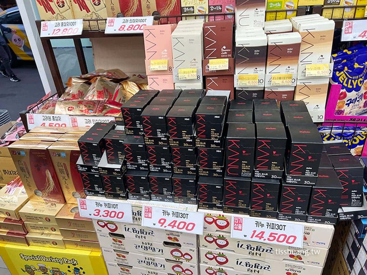 免稅還有國際配送!首爾「零食專賣店」8款必買:BLACKPINK限定餅乾、樂天軟糖 免稅還有國際配送!首爾「零食專賣店」8款必買:BLACKPINK限定餅乾、樂天軟糖