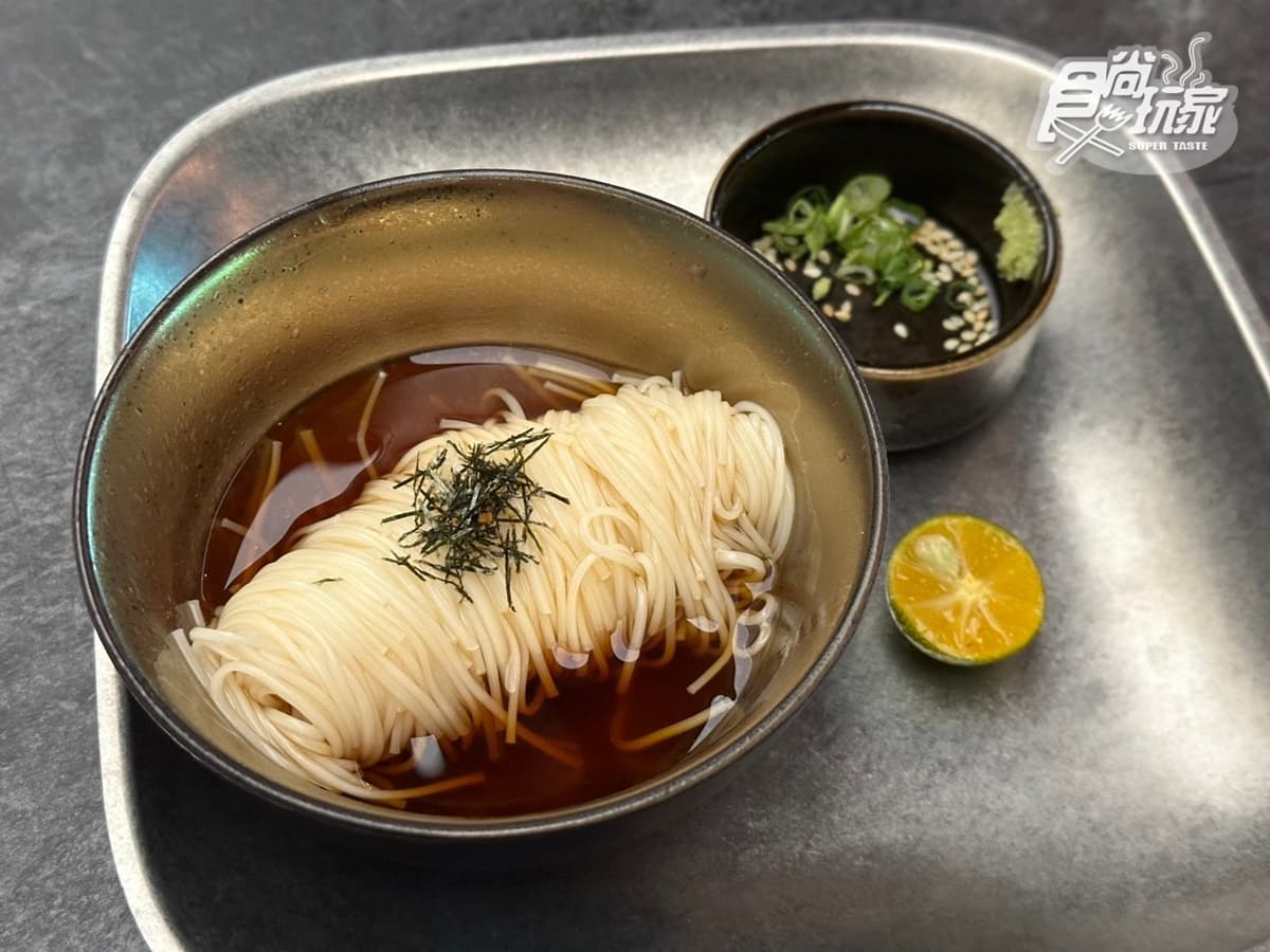 全球首家航空主題燒肉!「星胡同」13道菜色、推薦品項一次看 全球首家航空主題燒肉!「星胡同」13道菜色、推薦品項一次看