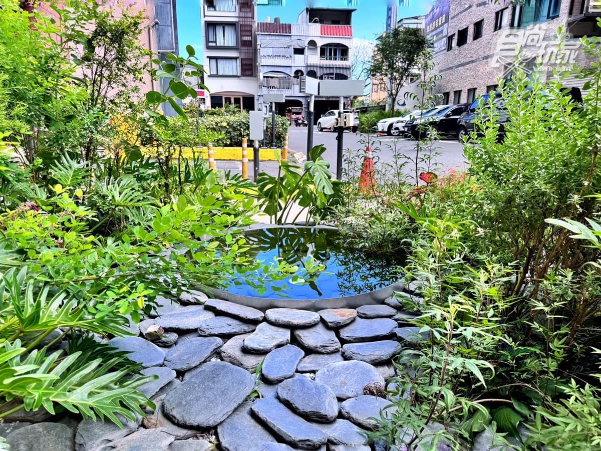 呼叫「冠翔」來泡湯!礁溪「雨林系」溫泉旅店開幕,對名字任一字享4折 呼叫「冠翔」來泡湯!礁溪「雨林系」溫泉旅店開幕,對名字任一字享4折