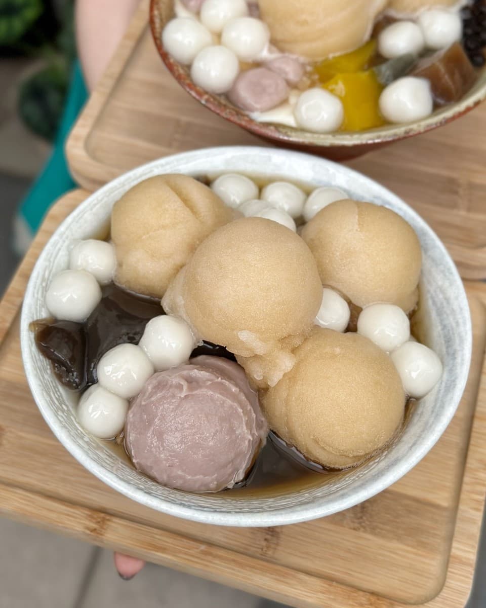 只要69元!免費續加豆花、嫩仙草、黑糖冰沙球、糖水吃到飽,給料大方不手軟 只要69元!免費續加豆花、嫩仙草、黑糖冰沙球、糖水吃到飽,給料大方不手軟