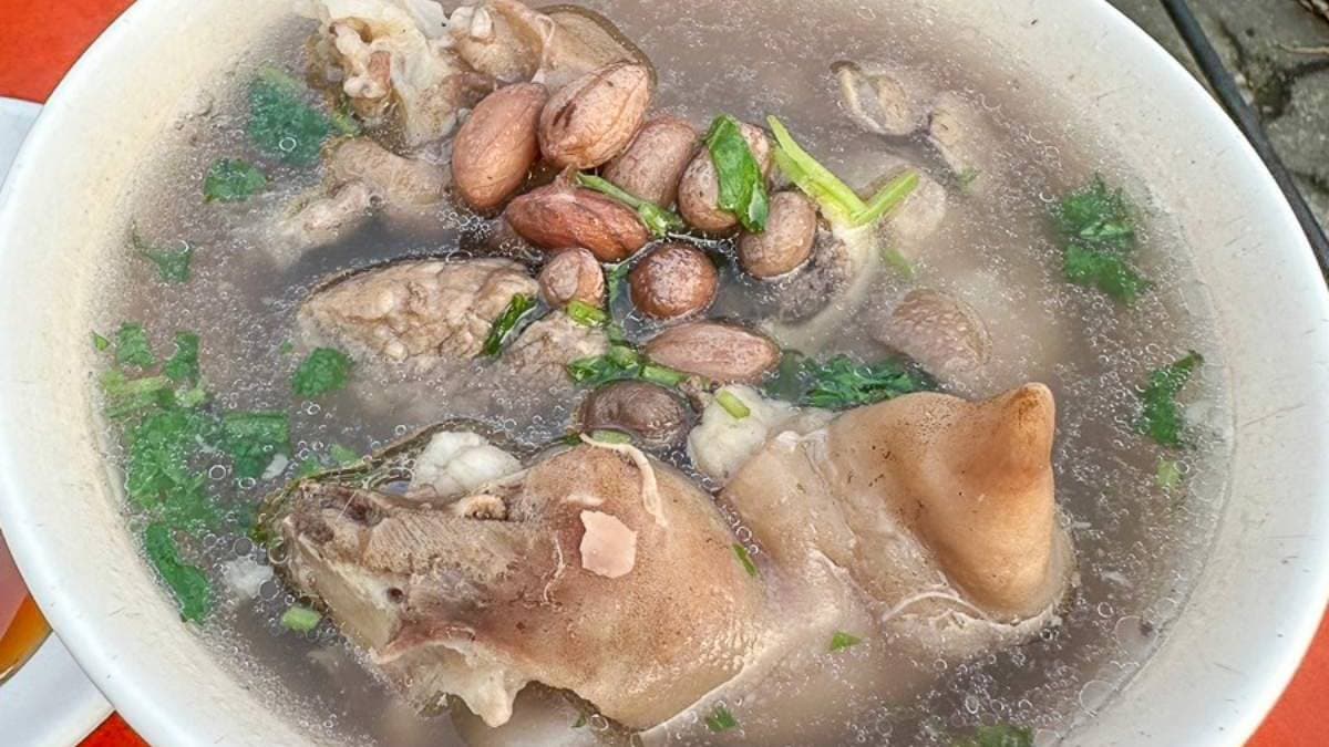 飛機路花生豬腳