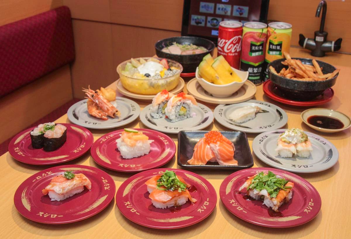 香菜控快衝!壽司郎推2款「香菜壽司」限時開賣,加碼鮭魚生魚片買2送1 香菜控快衝!壽司郎推2款「香菜壽司」限時開賣,加碼鮭魚生魚片買2送1