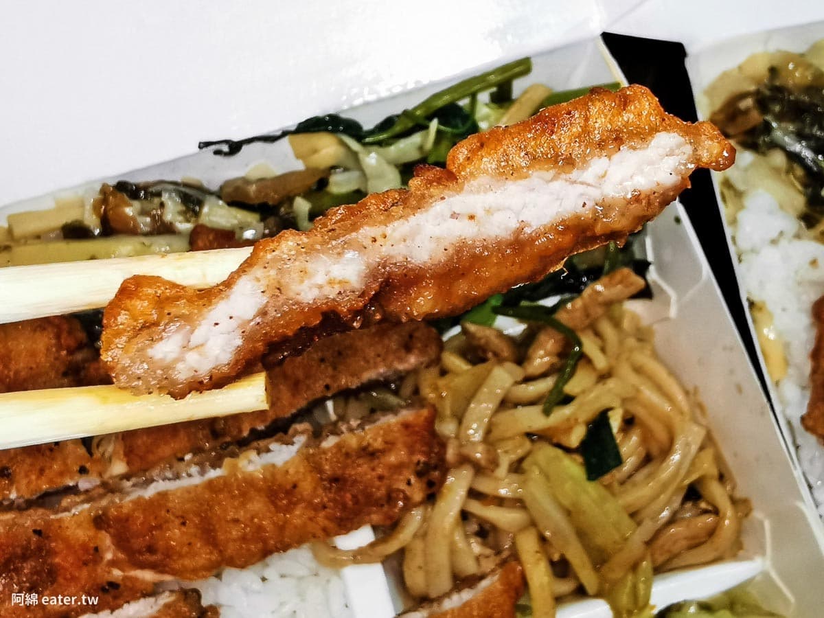 便當只要60元起!桃園人才知平價便當,排骨飯80元CP值超高、附免費熱湯 便當只要60元起!桃園人才知平價便當,排骨飯80元CP值超高、附免費熱湯